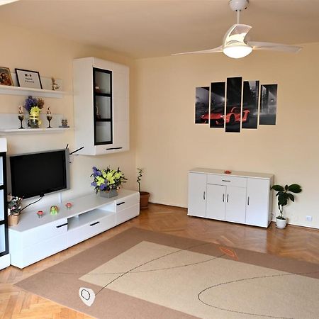 Marin Hotel Apartment Brasov Ngoại thất bức ảnh